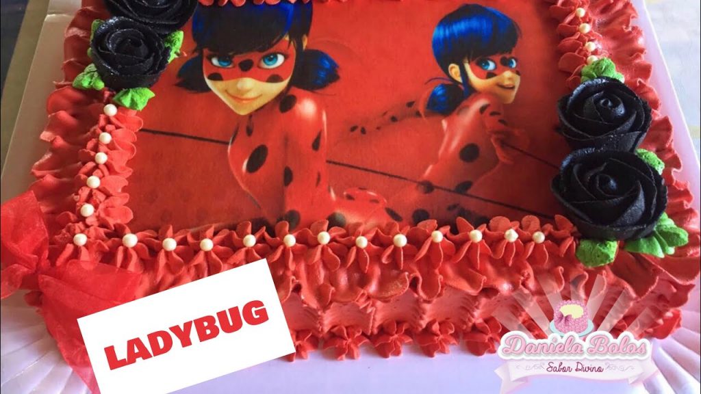 Bolo Ladybug com papel de arroz