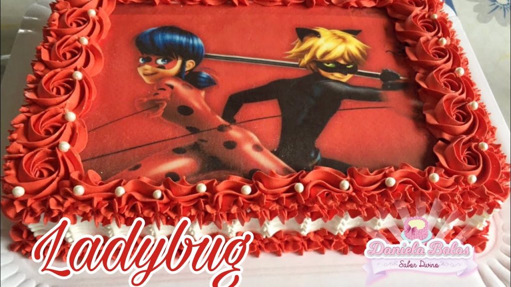 Bolo Ladybug com papel de arroz