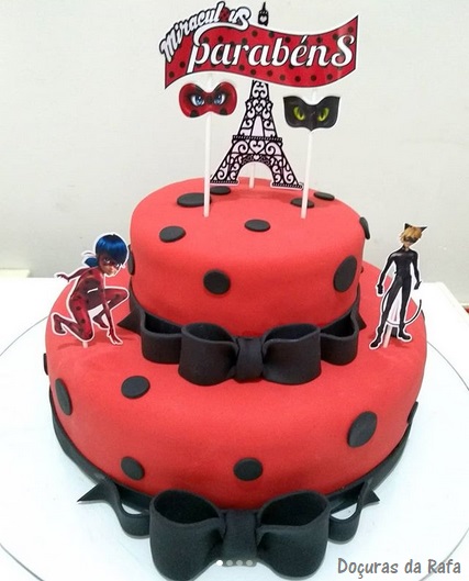 Bolo Ladybug de pasta Americana