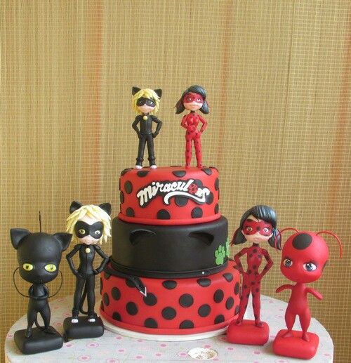 Bolo Ladybug e cat noir