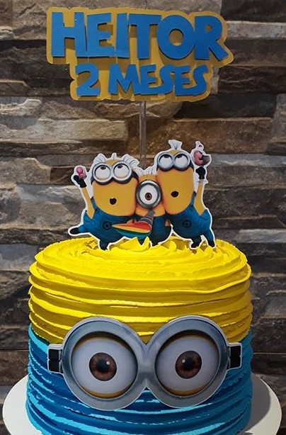 Bolo dos minions com topper