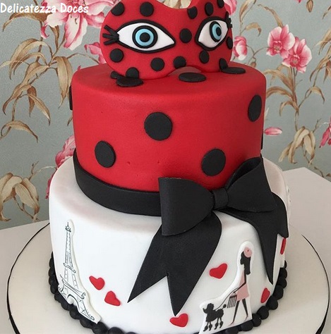 Bolo ladybug 2 andares