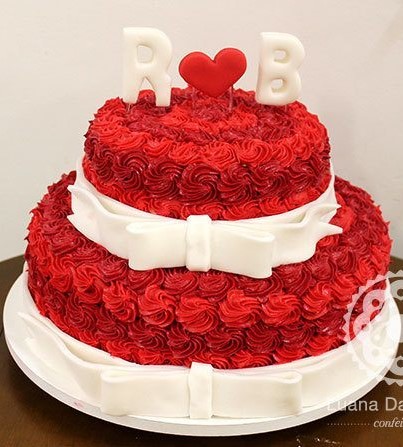 bolo de noivado vermelho