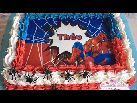 bolo do homem aranha com papel de arroz