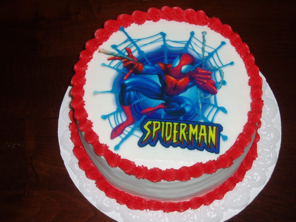 bolo do homem aranha simples