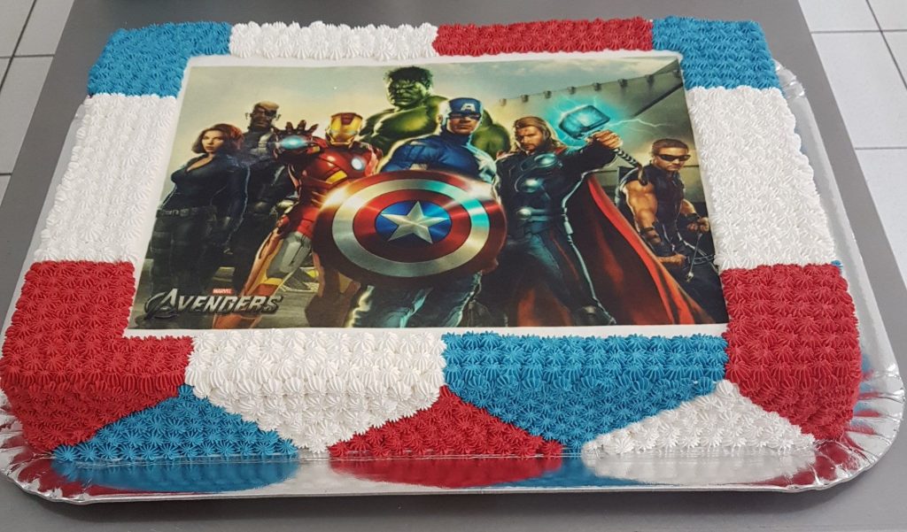 bolo dos vingadores papel arroz