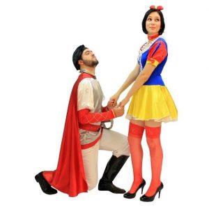 Fantasia de casal príncipe e princesa