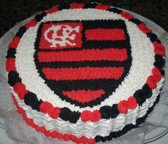 bolo do flamengo redondo