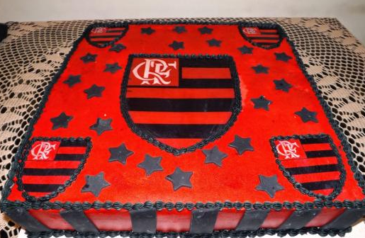 bolo do flamengo quadrado