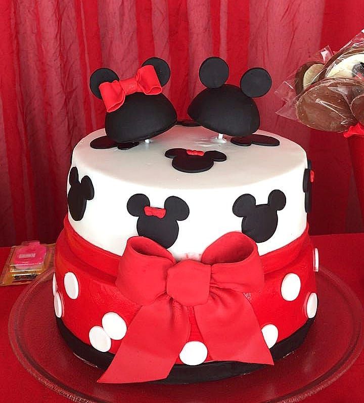 bolo da minnie 2 andares