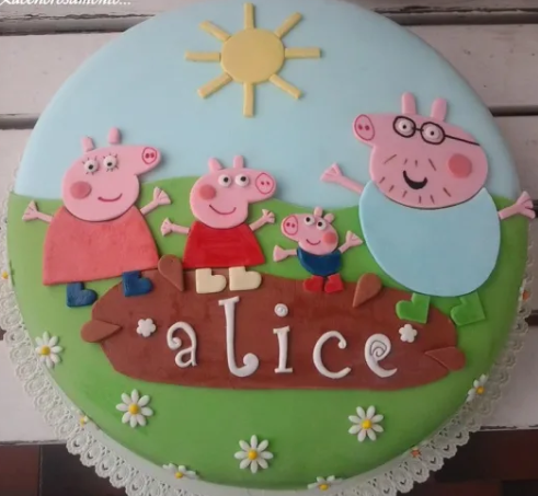 bolo familia peppa pig