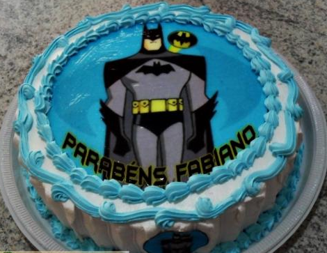 Bolo do batman com papel arroz