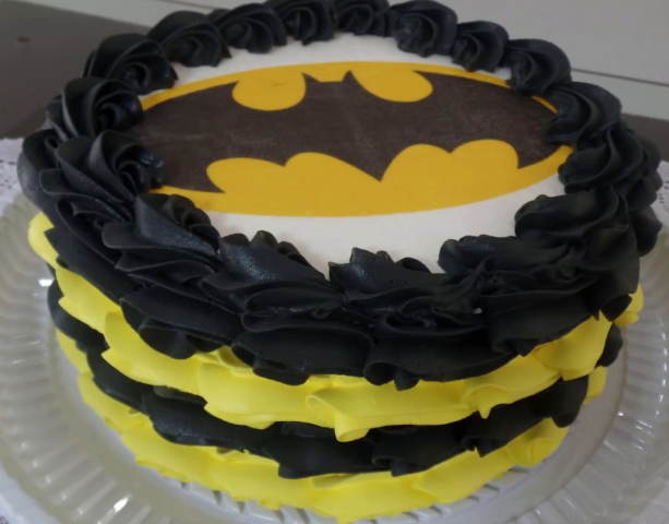 Bolo do batman de chantilly