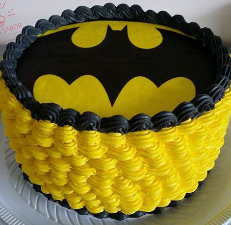 Bolo do batman de chantilly