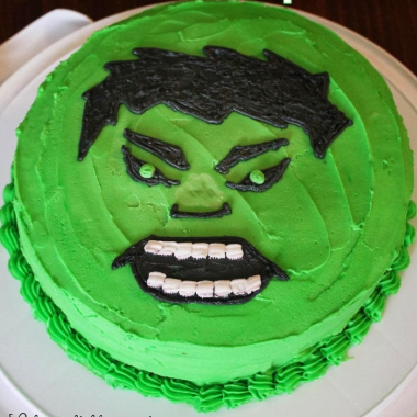 Bolo do hulk simples