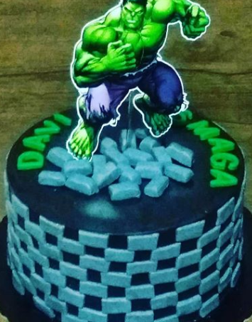 Bolo do hulk simples