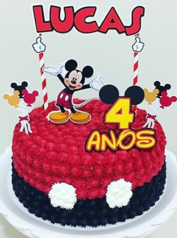 bolo-do-mickey-com-plaquinhas