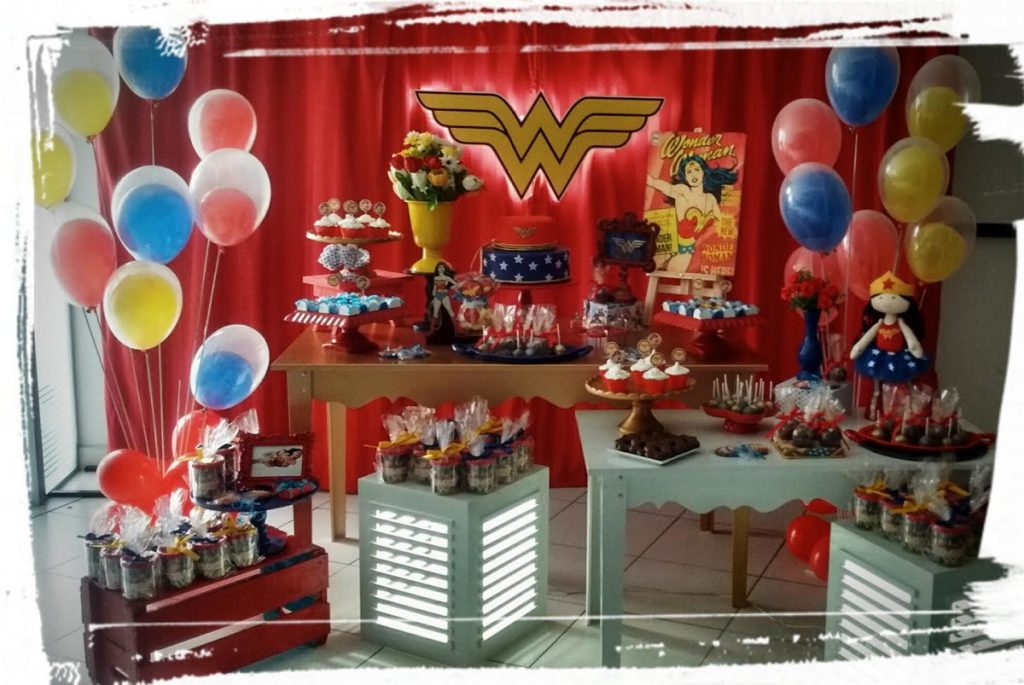 decoração de festa mulher maravilha