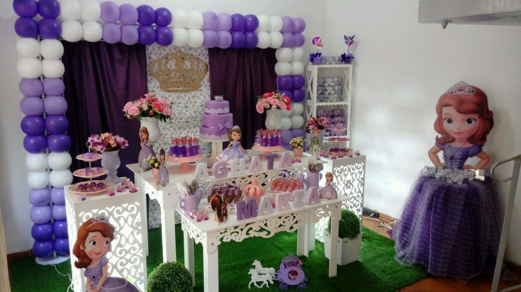 decoração de festa da princesa sofia