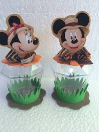 lembrancinha mickey safari