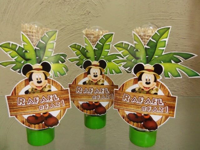 lembrancinha mickey safari