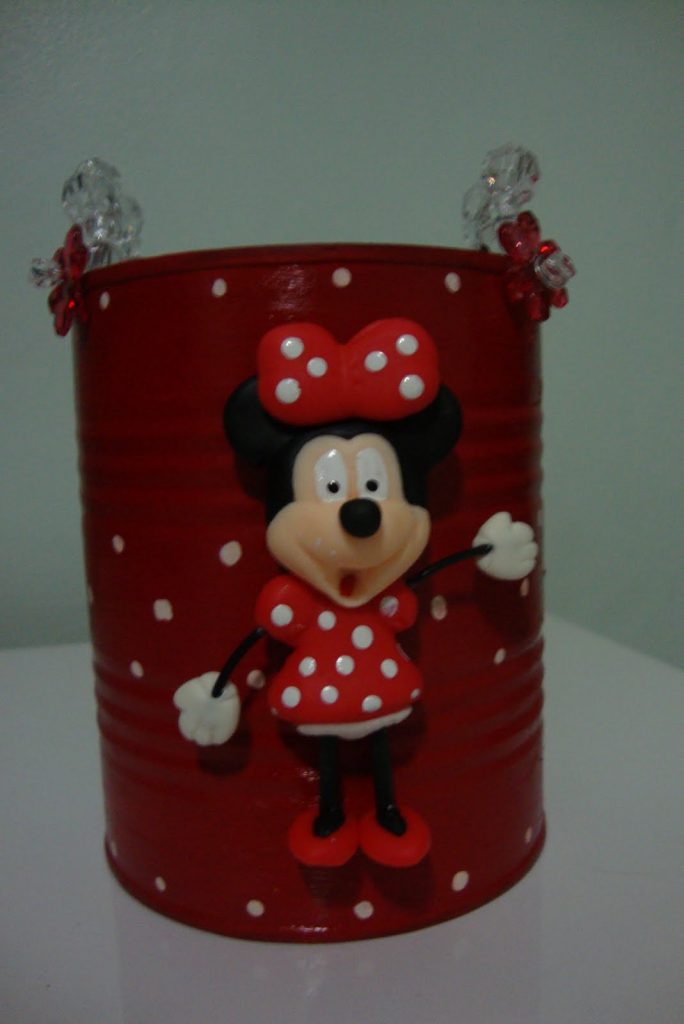 embrancinhas da minnie com lata de leite