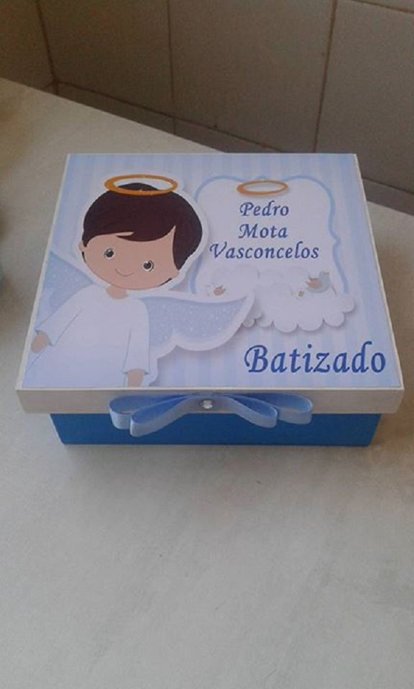 Lembrancinhas de batizado em MDF