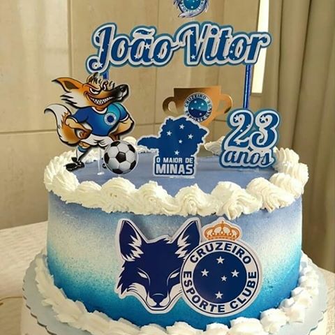 bolo do cruzeiro com topper