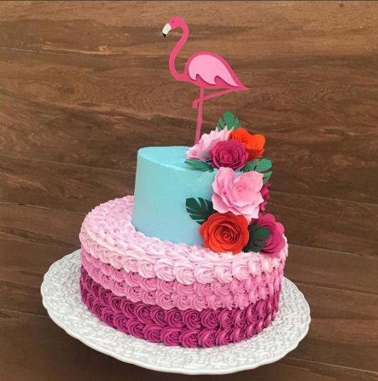 bolo flamingo chantilly glace