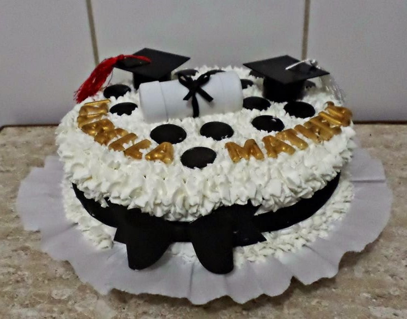 bolo de formatura com chantilly