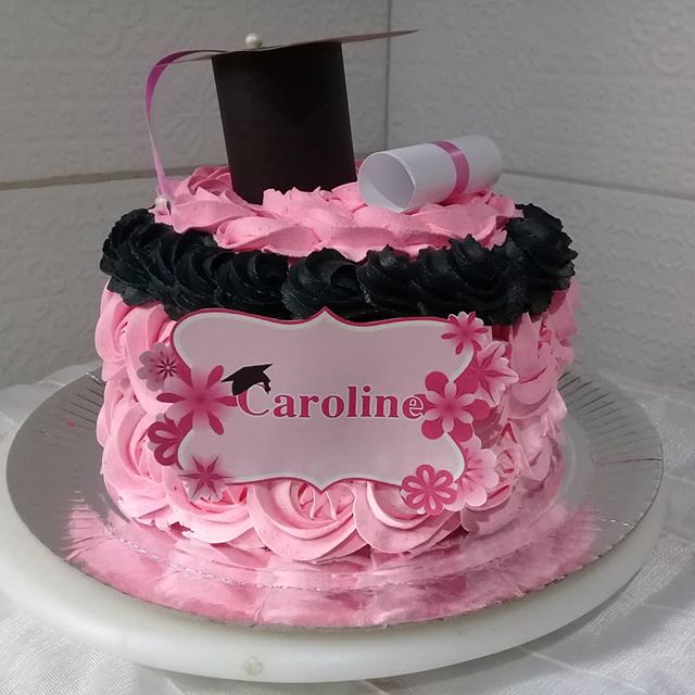 bolo de formatura com chantilly