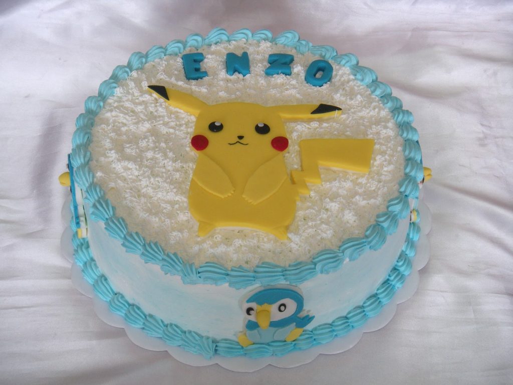 bolo pokemon chantilly glace