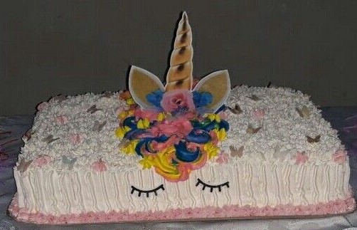 bolo unicornio chantilly quadrado