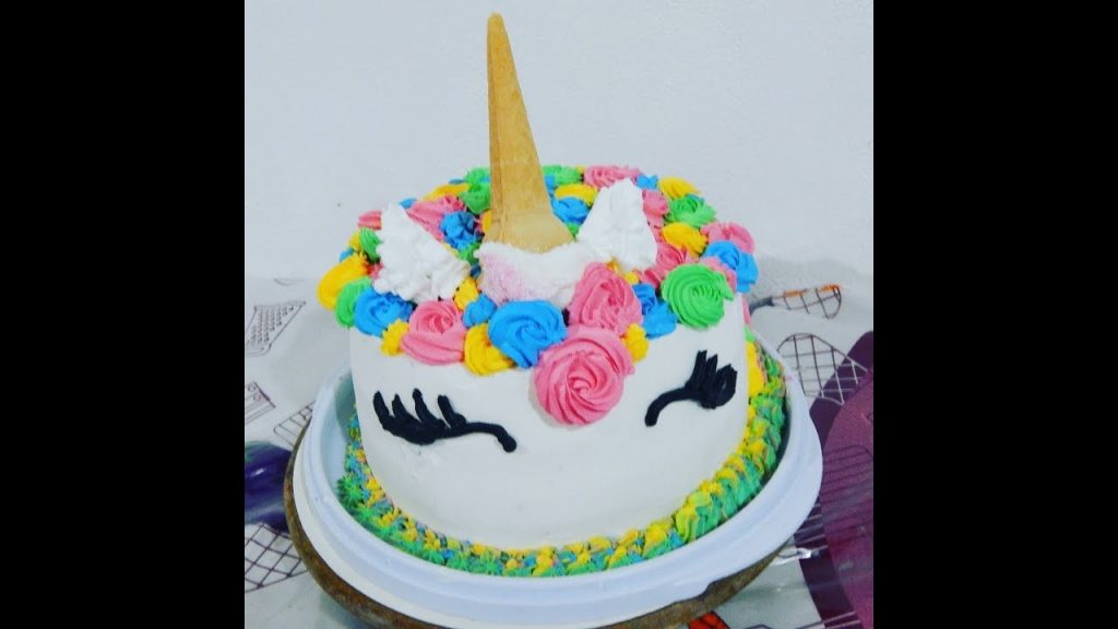 bolo unicornio chantilly redondo