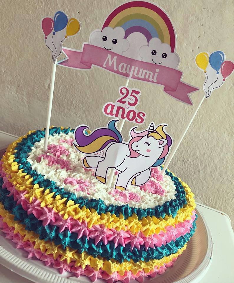 bolo unicornio chantilly com topper