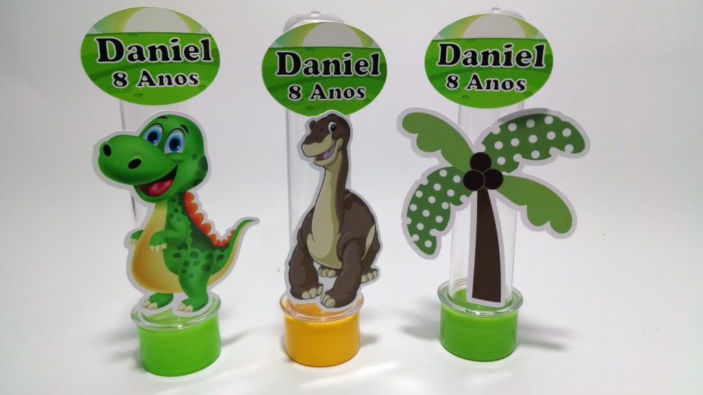 lembrancinha dinossauro tubete