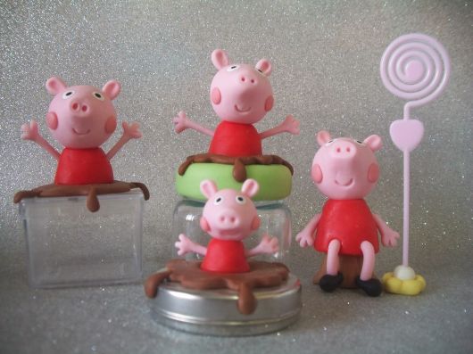 lembrancinha peppa pig em biscuit