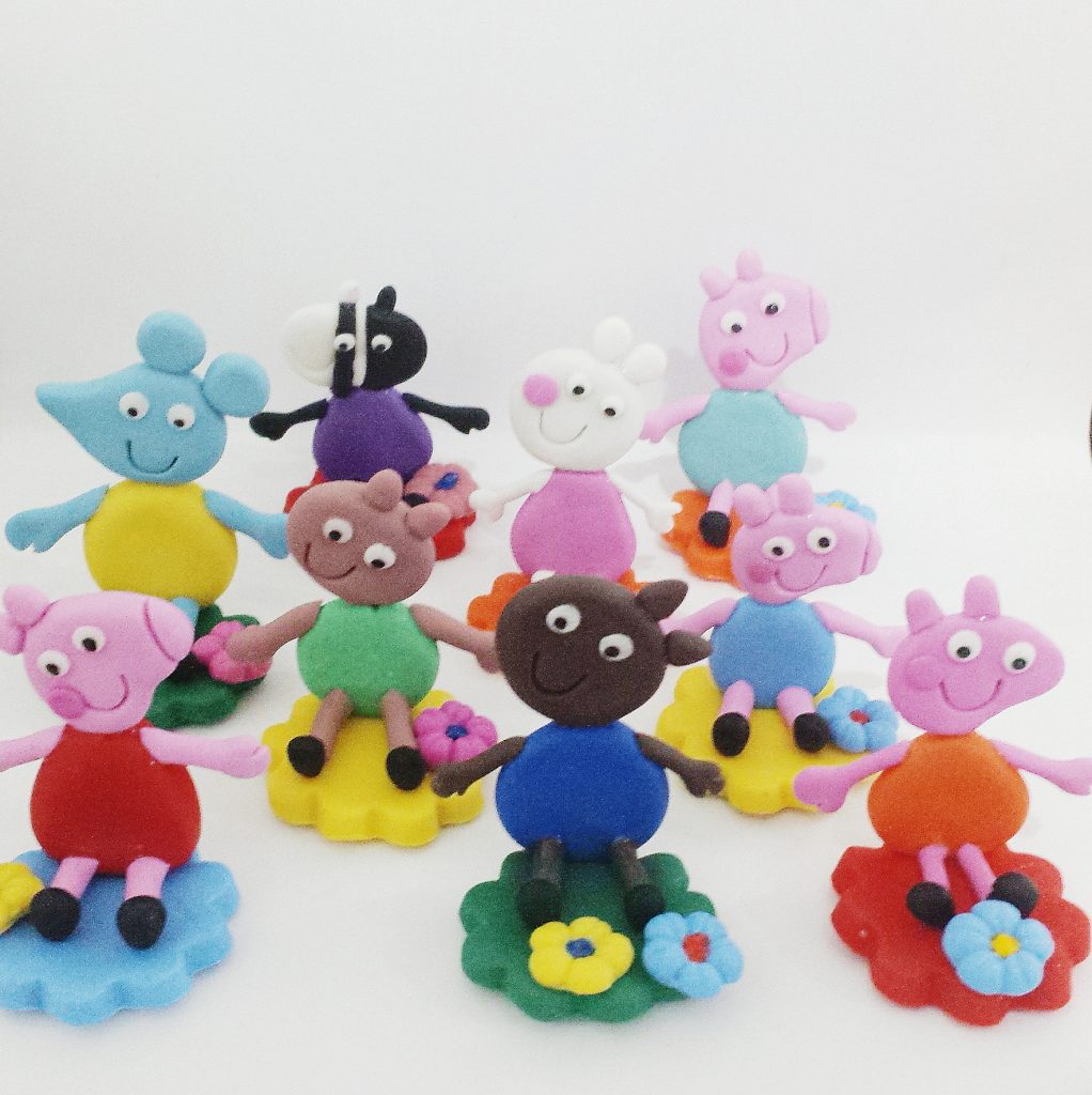 lembrancinha peppa pig em biscuit