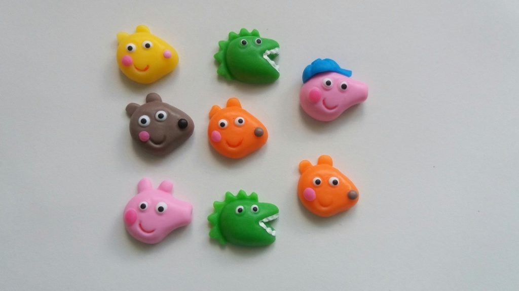 lembrancinha peppa pig em biscuit