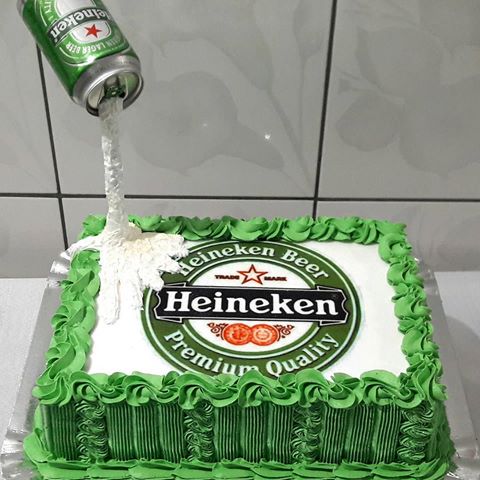  bolo da heineken quadrado