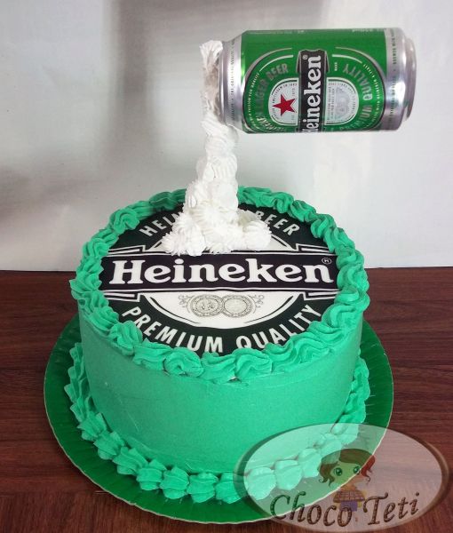 bolo da heineken lata