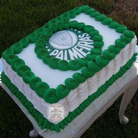 bolo do palmeiras com chantilly