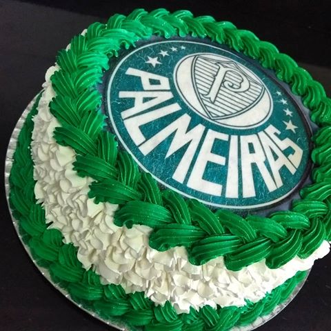 bolo do palmeiras com chantilly