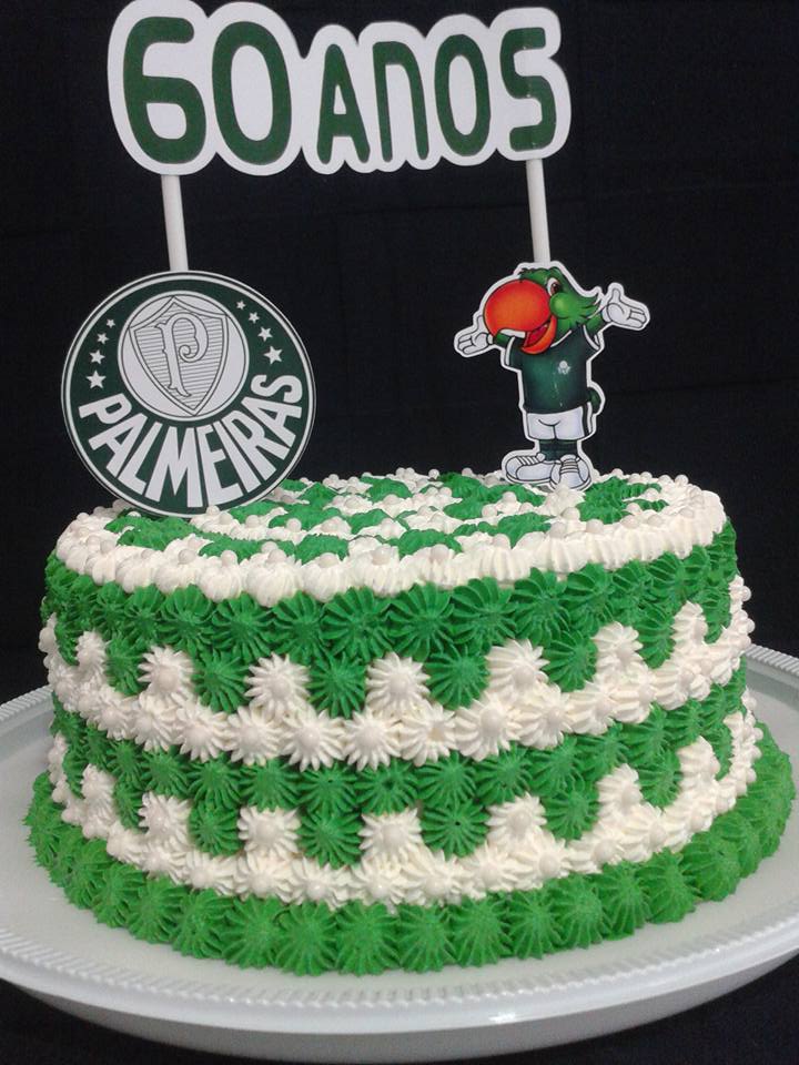 bolo do palmeiras com chantilly