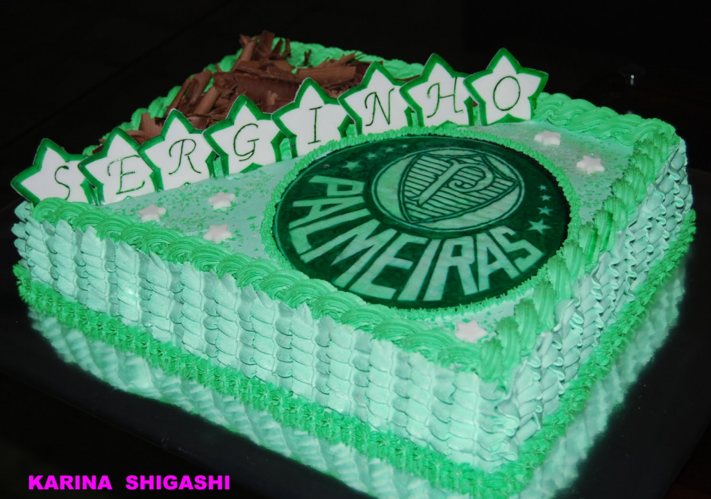 bolo do palmeiras com chantilly