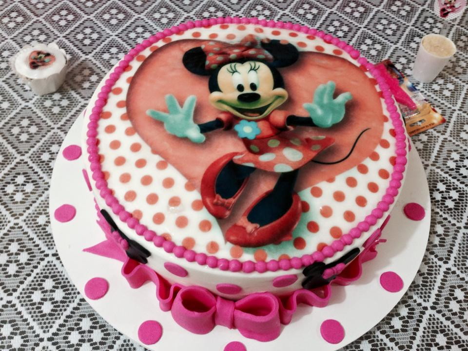 Bolo minnie rosa c/ papel arroz especial 