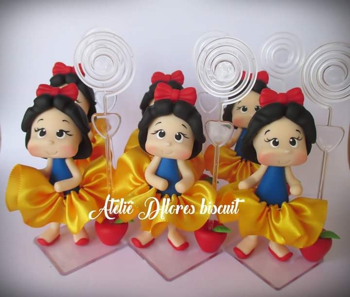 lembrancinha da branca de neve biscuit