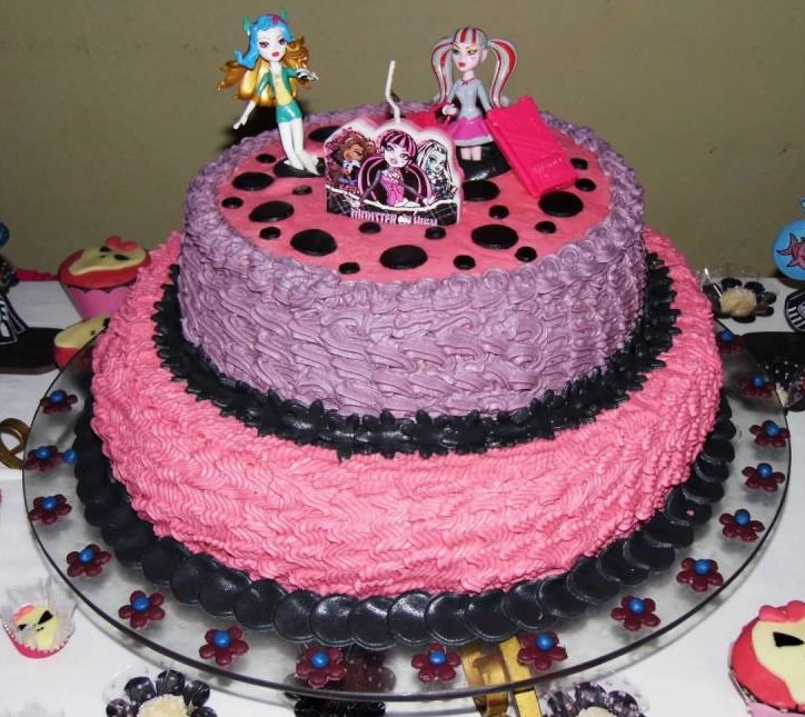 bolo da monster high chantilly