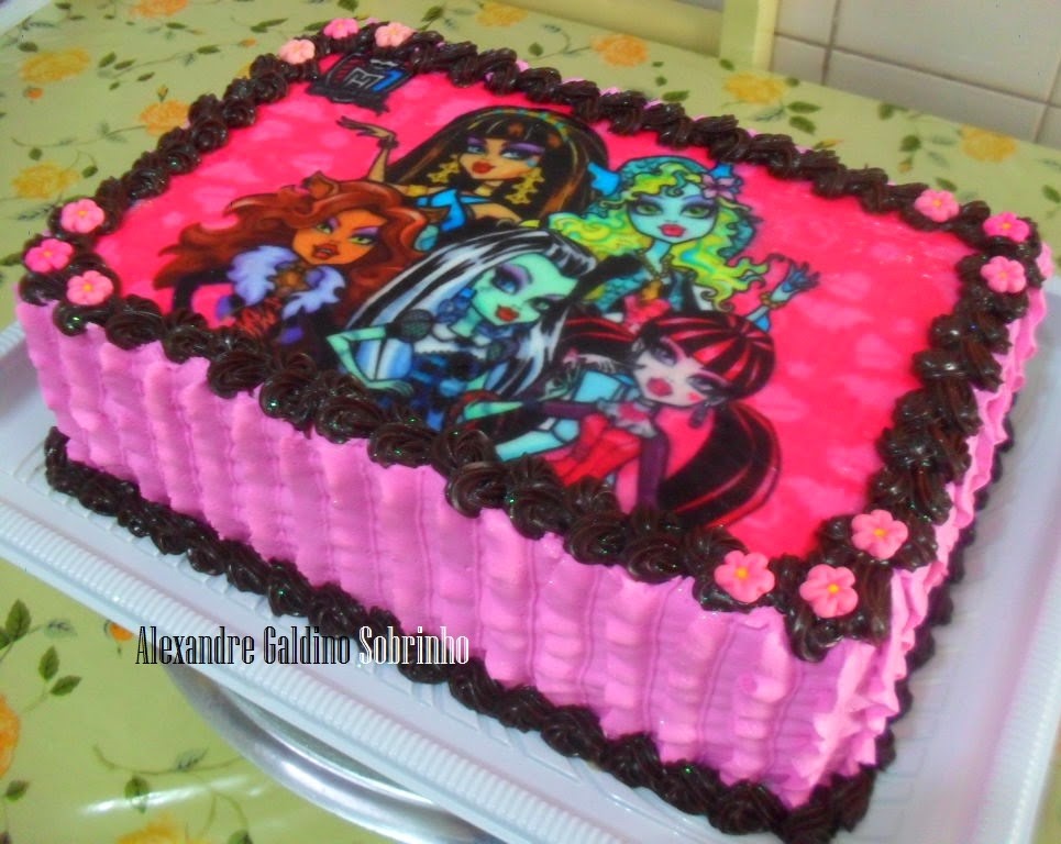 bolo da monster high quadrado