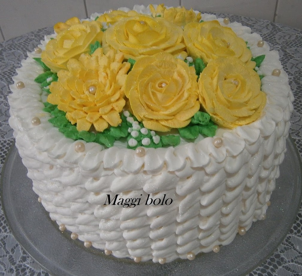  bolo de rosas amarelas